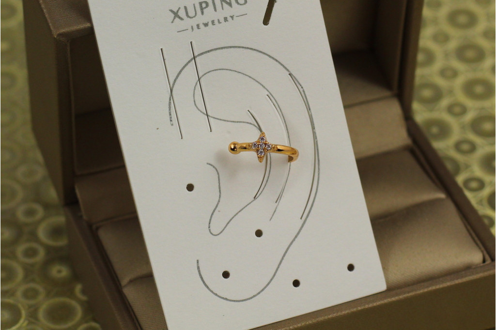 Серьги каффы Xuping Jewelry рождественская звезда 6 мм золотистые