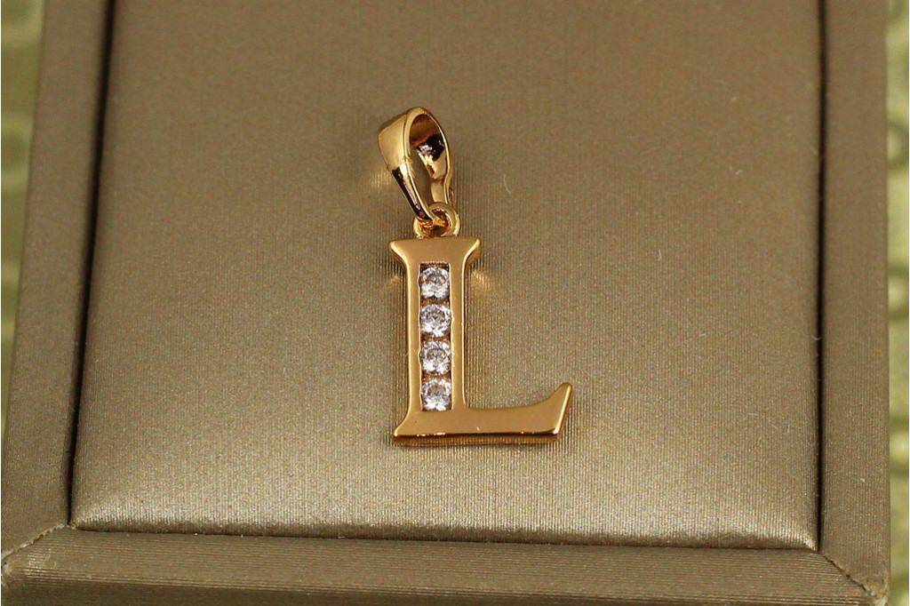 Кулон Xuping Jewelry буква L 1.5 см золотистый