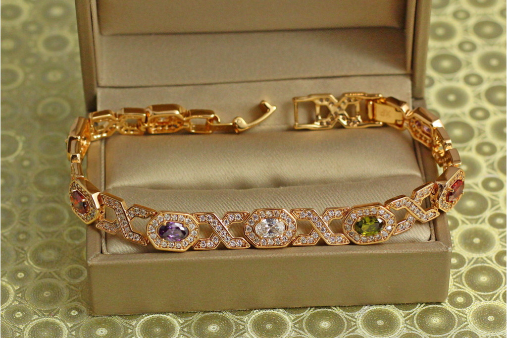 Браслет Xuping Jewelry Вічність з темними різнокольоровими каменями 17 см 8 мм золотистий