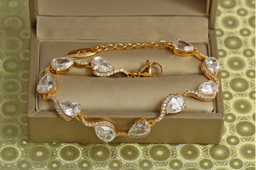 Браслет Xuping Jewelry Сльози феї з білими каменями 17 см 7 мм золотистий