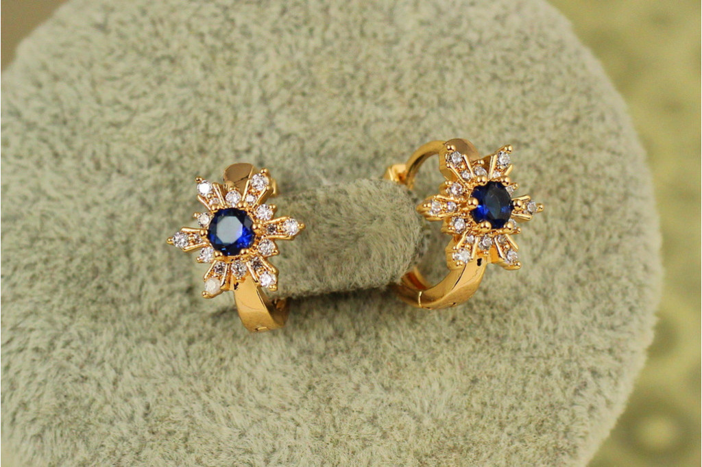 Серьги детские Xuping Jewelry снежинка с синим камнем 1,2 см золотистые