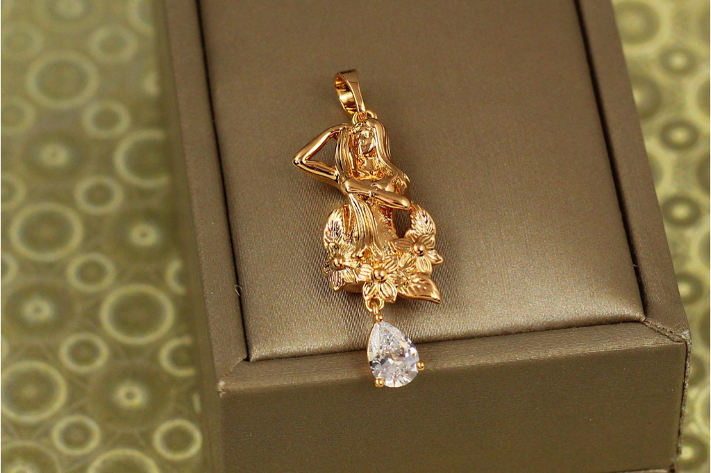 Кулон Xuping Jewelry  Девушка с танцующей каплей 3,3 см золотистый