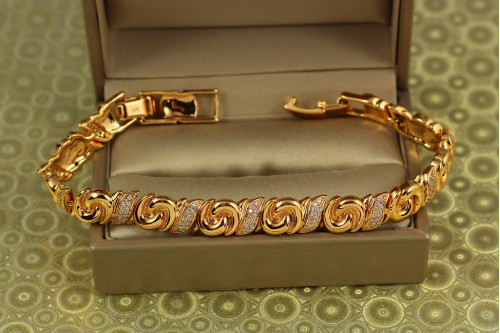 Браслет Xuping Jewelry Мальвы 17 см 8 мм золотистый