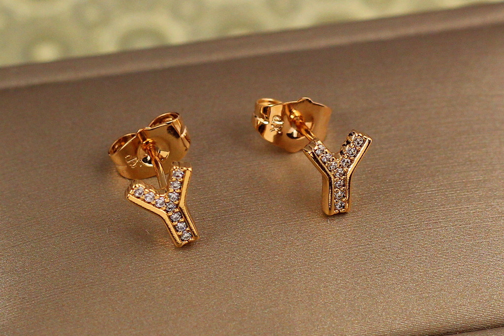 Серьги гвоздики Xuping Jewelry буква Y 8 мм  золотистые