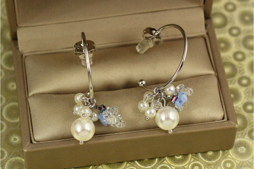 Серьги Xuping Jewelry колечки с гроздью жемчужин 2,5 см серебристые