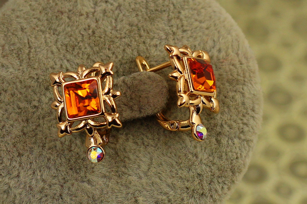 Сережки Xuping Jewelry Глорія з помаранчевим каменем Сваровські 1,8 см золотисті