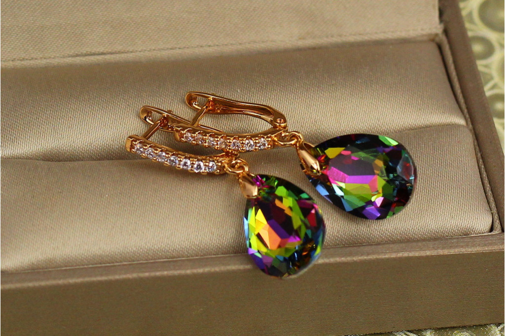 Сережки підвіски Xuping Jewelry Велика крапля із зеленим каменем Сваровські 3,4 см золотисті