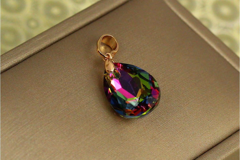 Кулон Xuping Jewelry Большая капля с зеленым камнем Сваровски 1,9 см золотистый