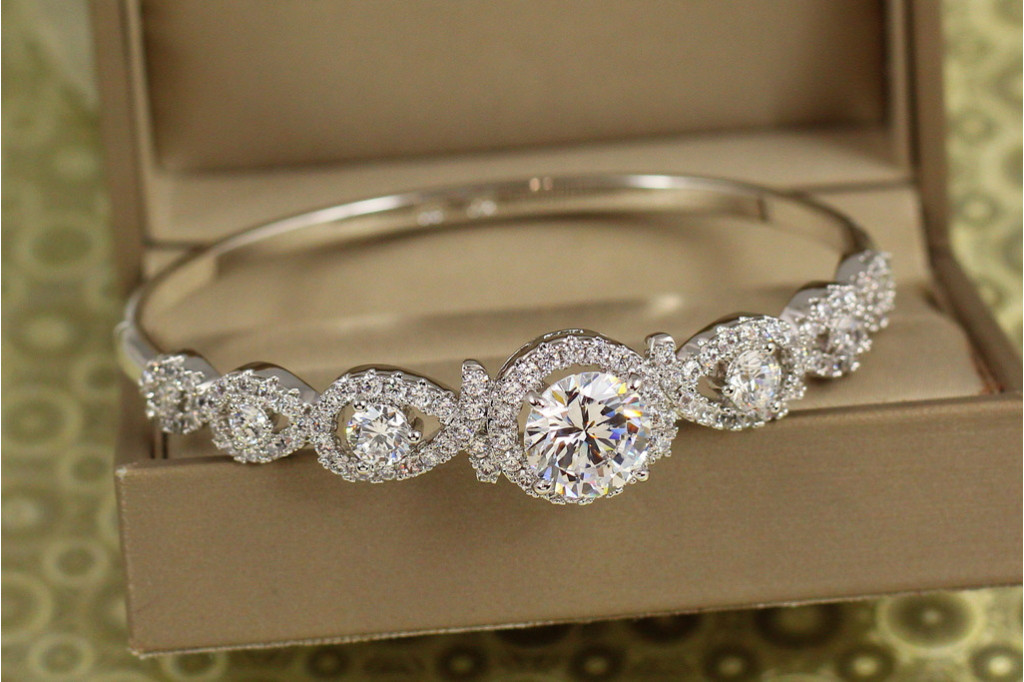 Браслет бенгл Xuping Jewelry Люміна від 17 см до 19 см сріблястий