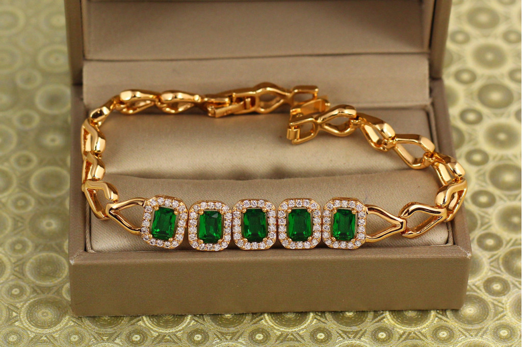 Браслет Xuping Jewelry Травневий ранок із зеленими каменями 17 см 10 мм золотистий