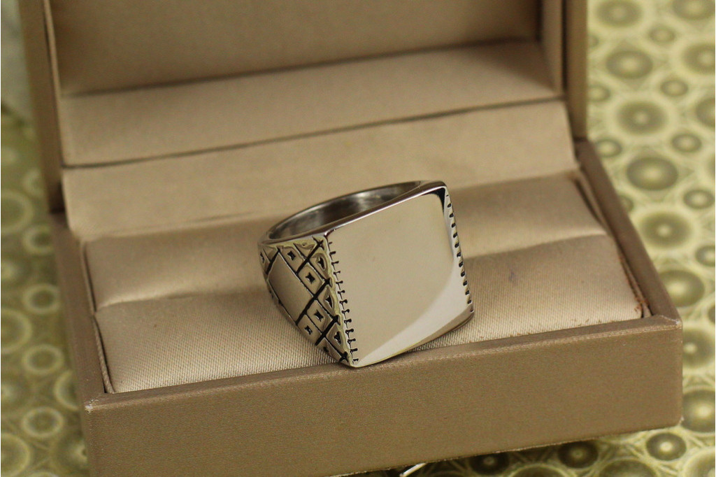 Кільце Xuping Jewelry Печатка Великий квадрат р 18 сріблясте