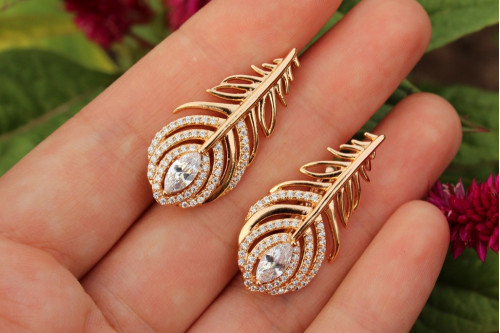 Сережки Xuping Jewelry пір'я з каменем 3,5 см золотисті