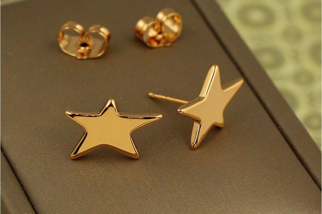 Серьги гвоздики Xuping Jewelry звезда сцены 1, 5 см золотистые
