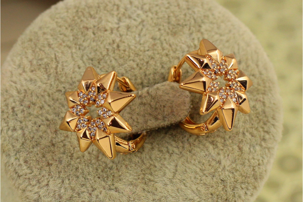 Сережки Xuping Jewelry Полярна зірка 1,8 см золотисті