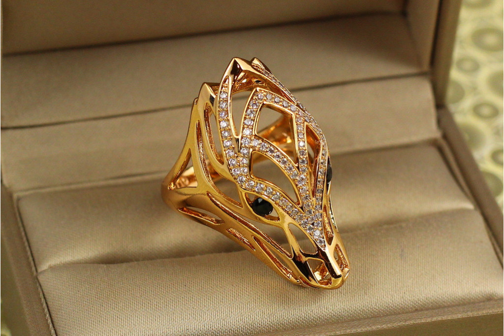 Кольцо Xuping Jewelry Волк телохранитель р 20 золотистое