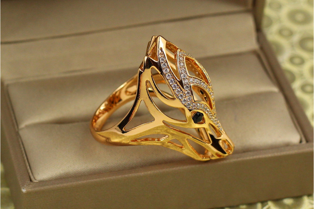 Кольцо Xuping Jewelry Волк телохранитель р 21 золотистое