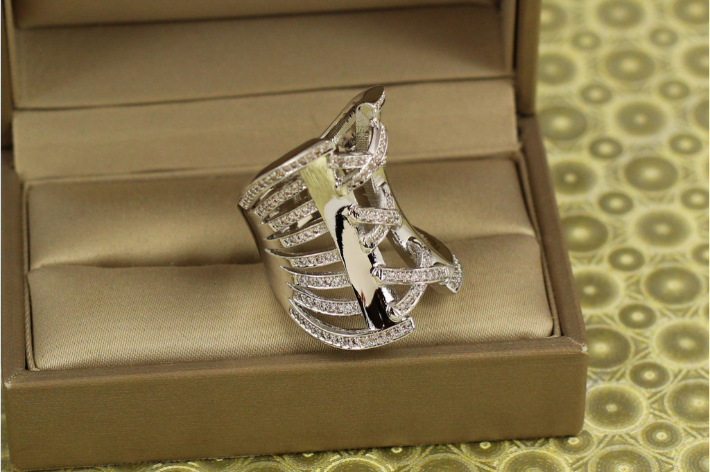 Кольцо Xuping Jewelry Корсет р 16 серебристое