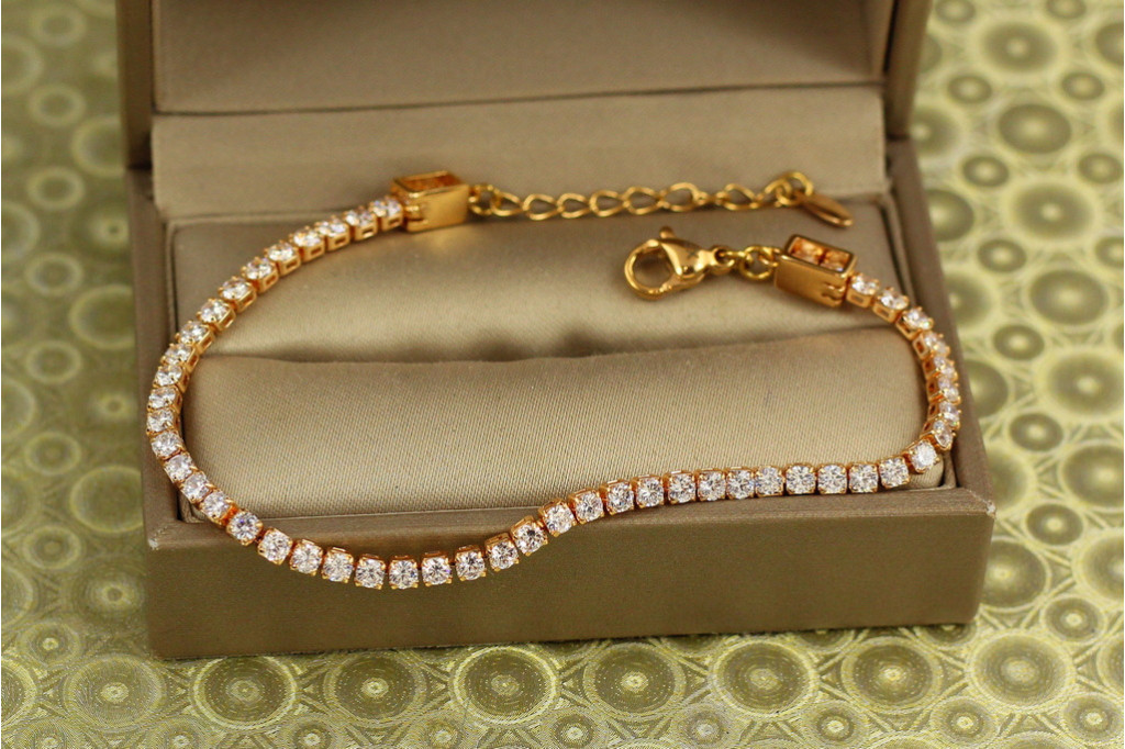 Браслет Xuping Jewelry дорожка из белых фиантов 17 см 3 мм золотистый