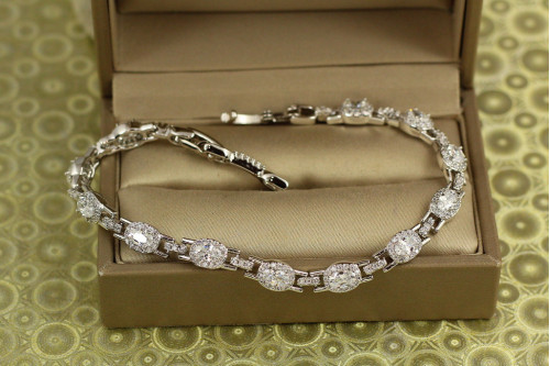 Браслет Xuping Jewelry Мозаїка з білими каменями 19 см 6 мм сріблястий