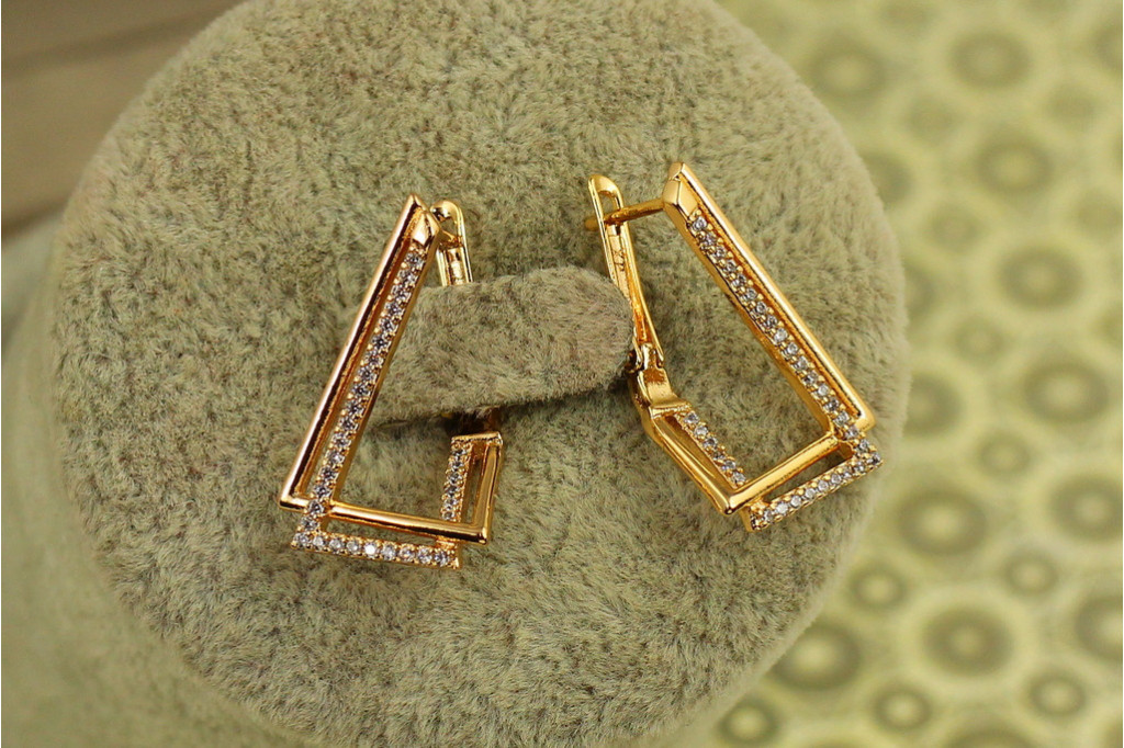 Сережки Xuping Jewelry Трикутник Модерн золотисті