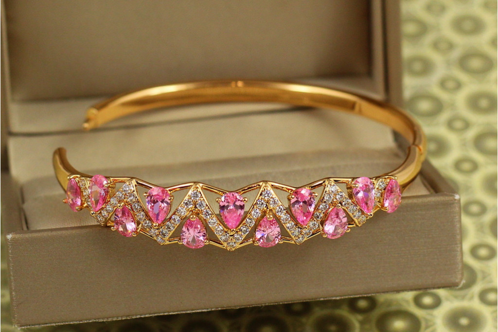 Браслет бенгл Xuping Jewelry Півонієвий Зигзаг 57 мм на руку від 16 см до 18 см золотистий