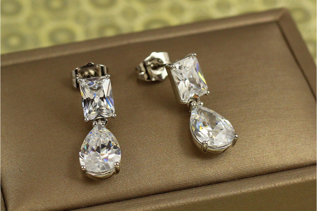 Сережки гвоздики Xuping Jewelry пристрасть 2,4 см сріблясті