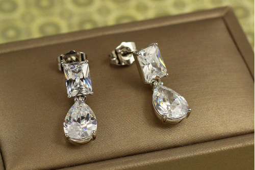 Сережки гвоздики Xuping Jewelry пристрасть 2,4 см сріблясті
