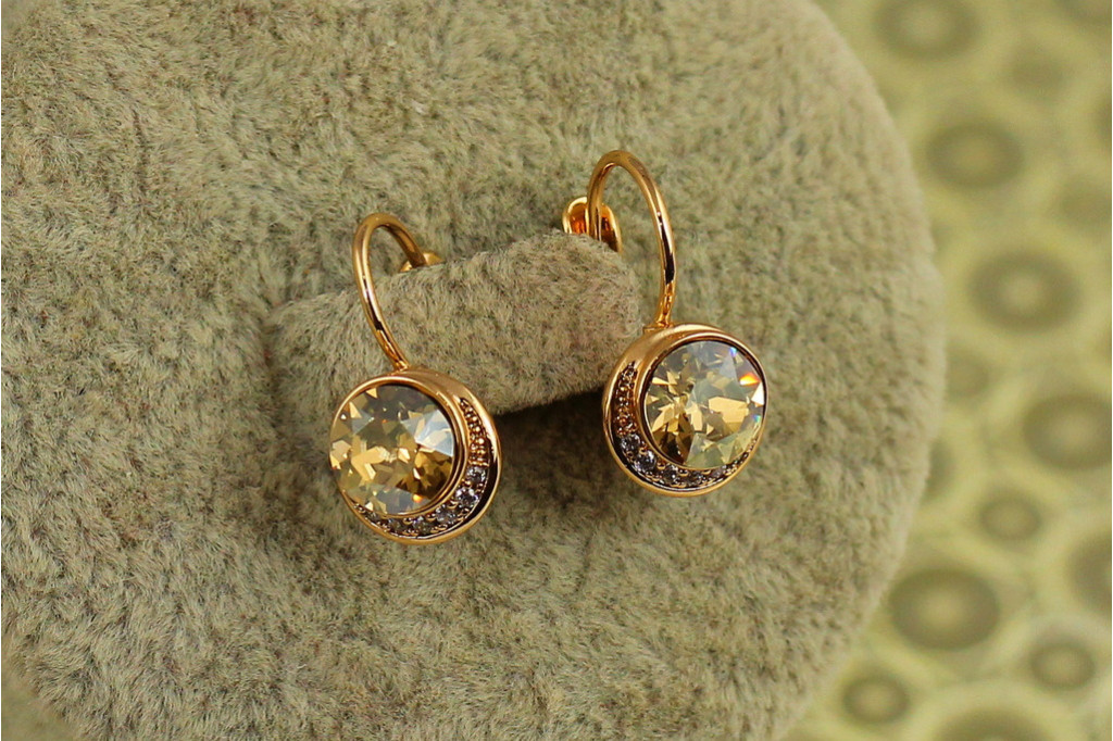 Серьги Xuping Jewelry Сияние шампани с камнями Сваровски 1,7 см золотистые