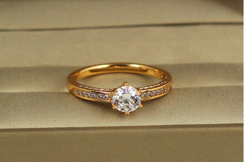 Кільце Xuping Jewelry Сяйво долі р 21 золотисте