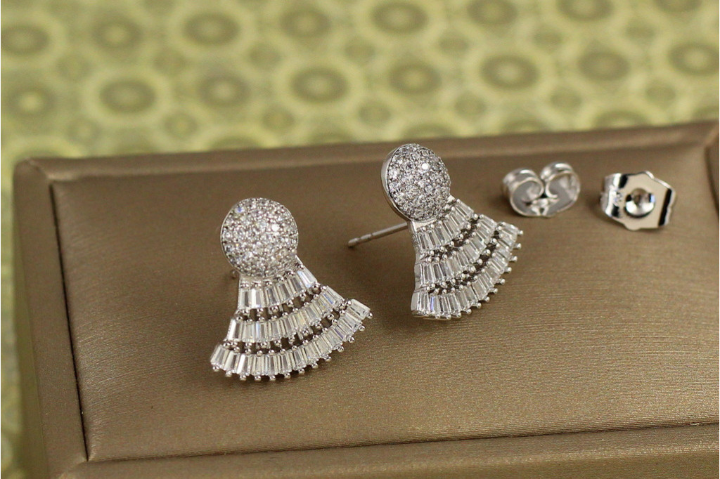 Сережки гвоздики Xuping Jewelry Воланчик 1,8 см сріблясті