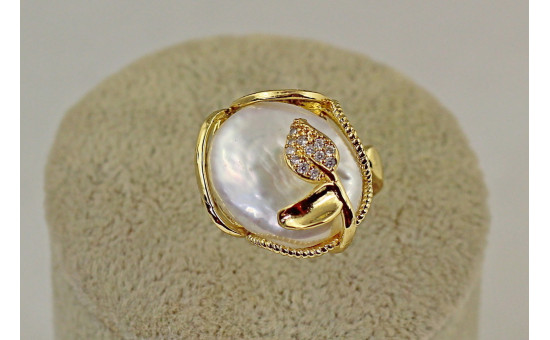 Кольцо Xuping Jewelry Листочки с натуральной барочной жемчужиной 16+ р золотистое