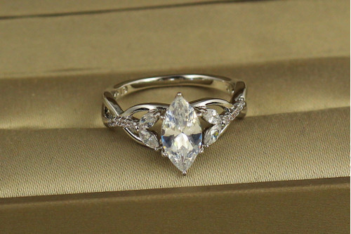 Кільце Xuping Jewelry Маркіза р 18 сріблясте
