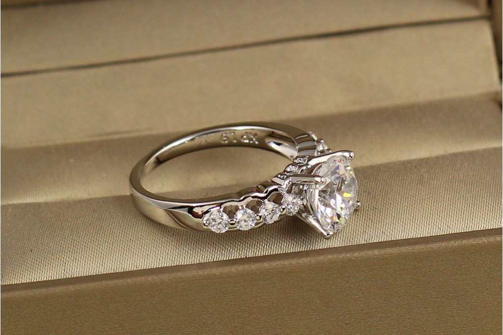 Кільце Xuping Jewelry Мелодія кохання р 17 сріблясте