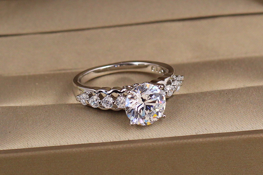 Кільце Xuping Jewelry Мелодія кохання р 19 сріблясте