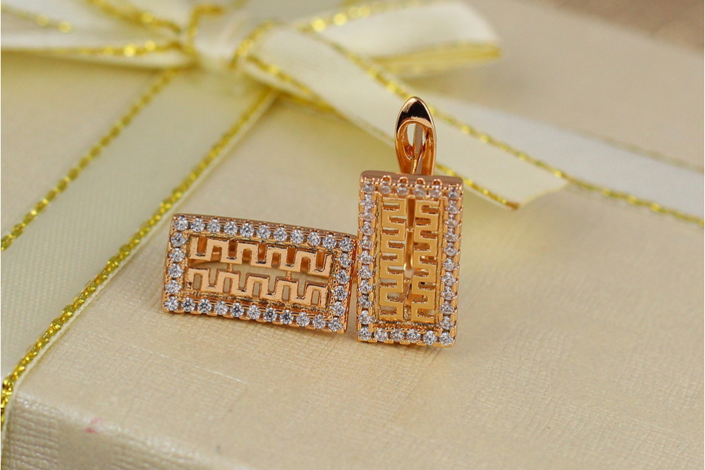 Серьги Xuping Jewelry с греческим узором прямоугольные 1,8 см золотистые