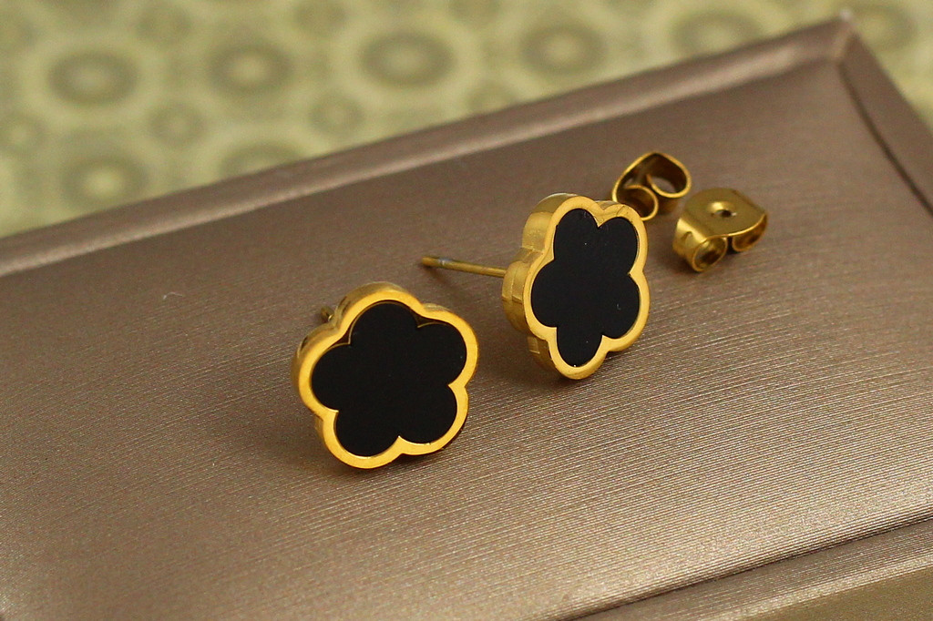 Сережки Stainless steel гвоздики Black Blossom лимонні