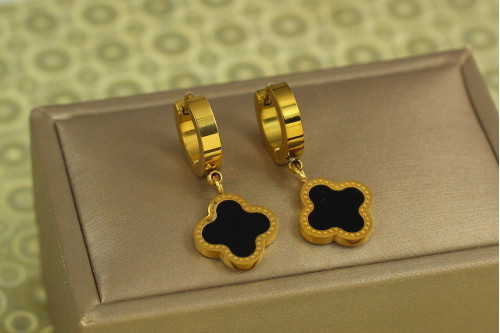 Сережки Stainless steel підвіски Black Clover лимонні