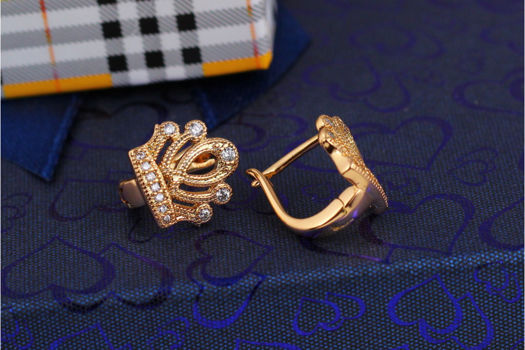 Сережки Xuping Jewelry корони 1 см золотисті