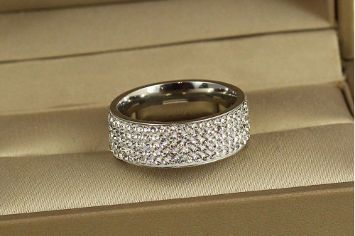 Кільце Xuping Jewelry Чотири доріжки камені по колу р 19 сріблясте