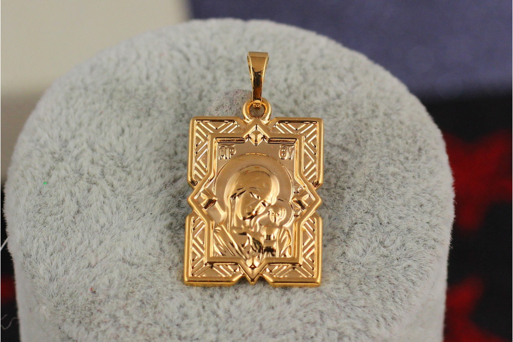 Ладанка Xuping Jewelry с уголками по бокам 2 см золотистая