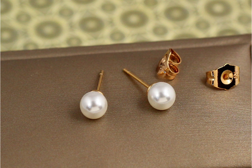 Серьги гвоздики Xuping Jewelry жемчуг 6 мм золотистые