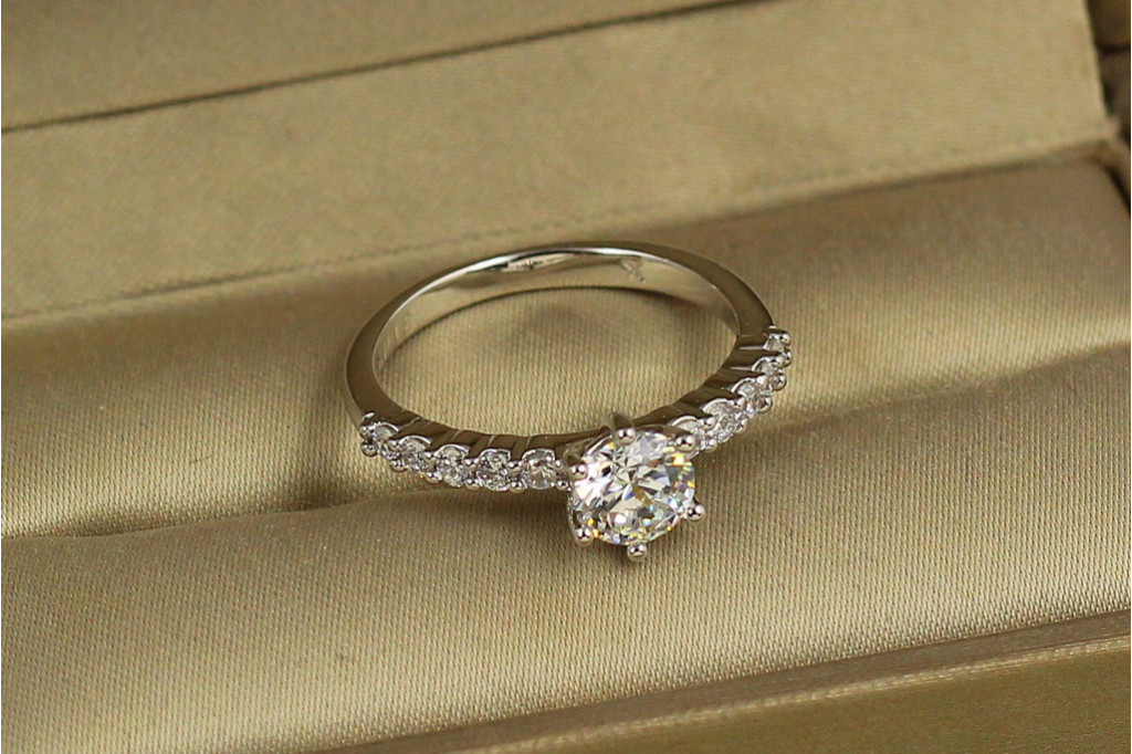 Кільце Xuping Jewelry Аврора р 18 сріблясте