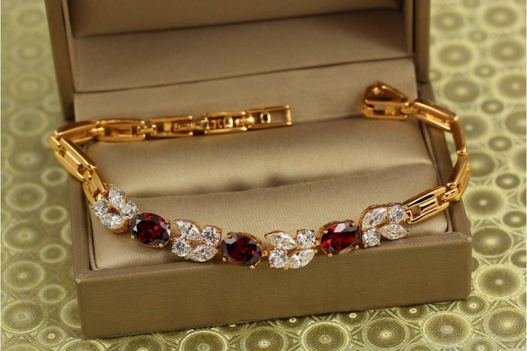 Браслет Xuping Jewelry Зіркопад з червоними каменями 21,5 см золотистий