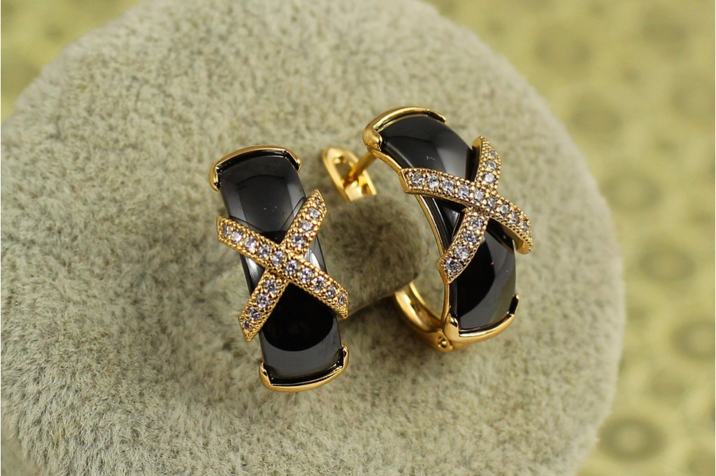 Сережки Xuping Jewelry золотий перетин з чорною керамікою 1,8 см золотисті