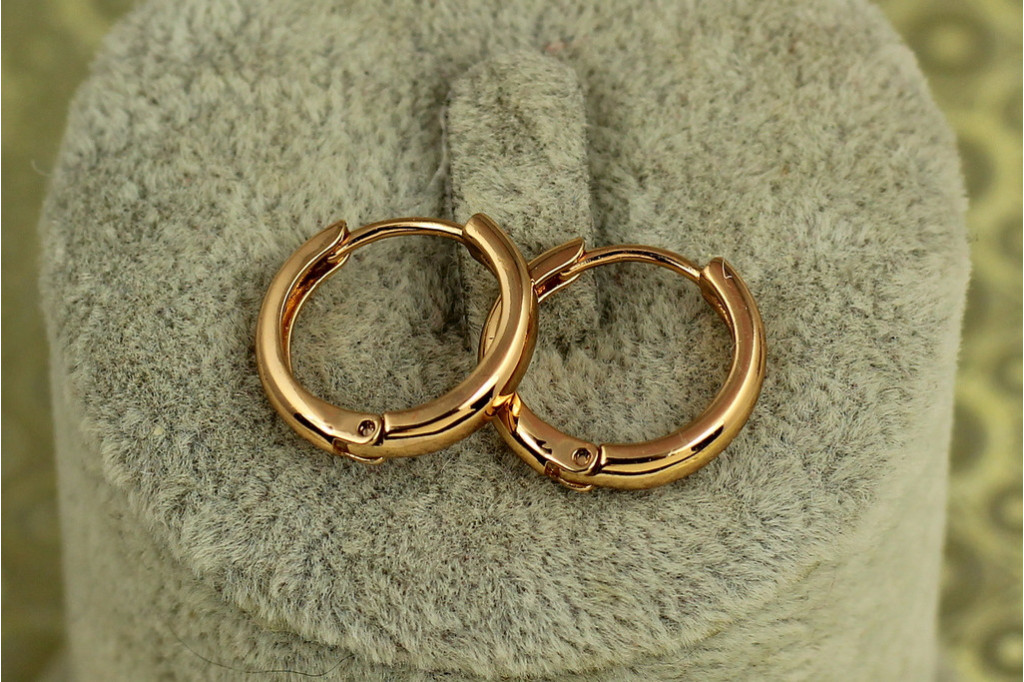 Сережки Xuping Jewelry колечки кріплення цяткою 1,5 см золотисті