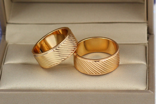 Обручка Xuping Jewelry малюнок коса смужка 8 мм р 16,17,18,22 золотиста 16