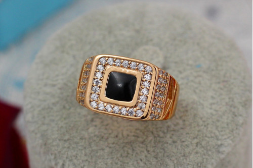 Печатка Xuping Jewelry чорна піраміда з камінням біля підніжжя 19,24 золотиста 24