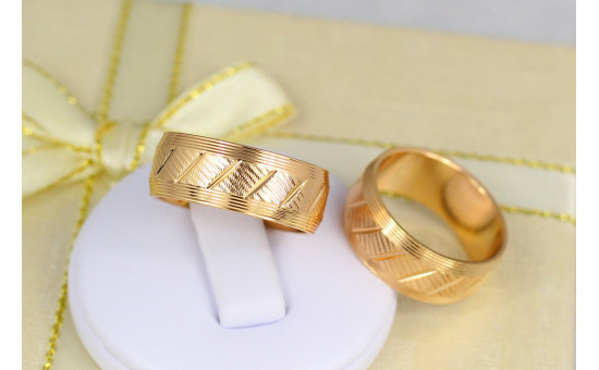 Обручка Xuping Jewelry гранована з скісними краями 8 мм 16,17,18,19,20 р золотиста