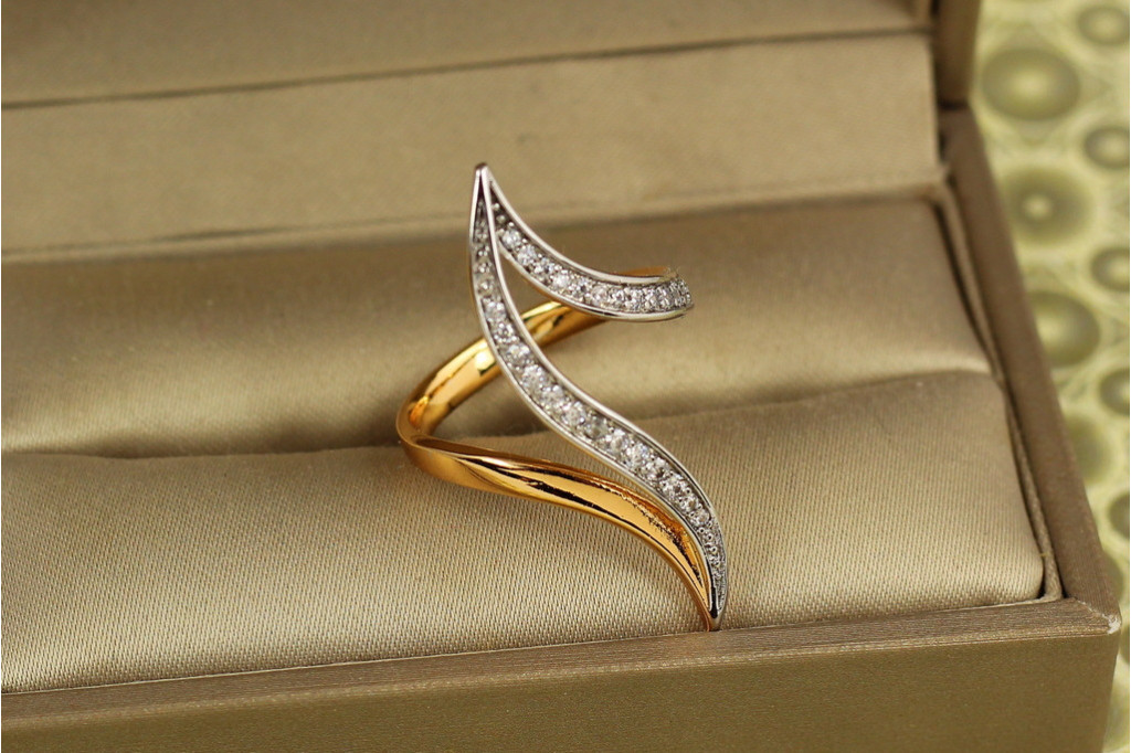 Кільце Xuping Jewelry перстень лілія з родієм р 17 золотисте