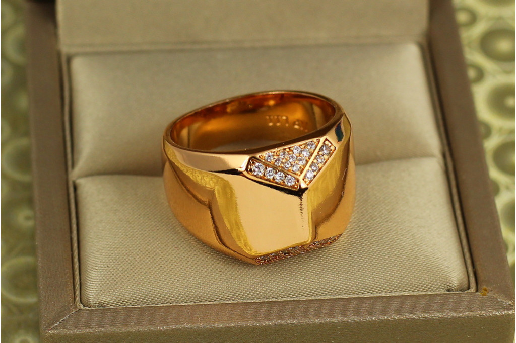 Кільце Xuping Jewelry Грань досконалості р 21 золотисте